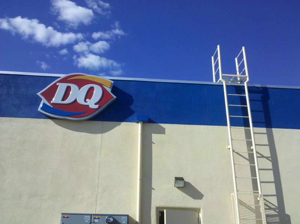 Dairy Queen building